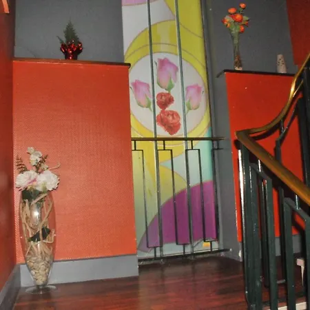 Les Rosiers Hotel